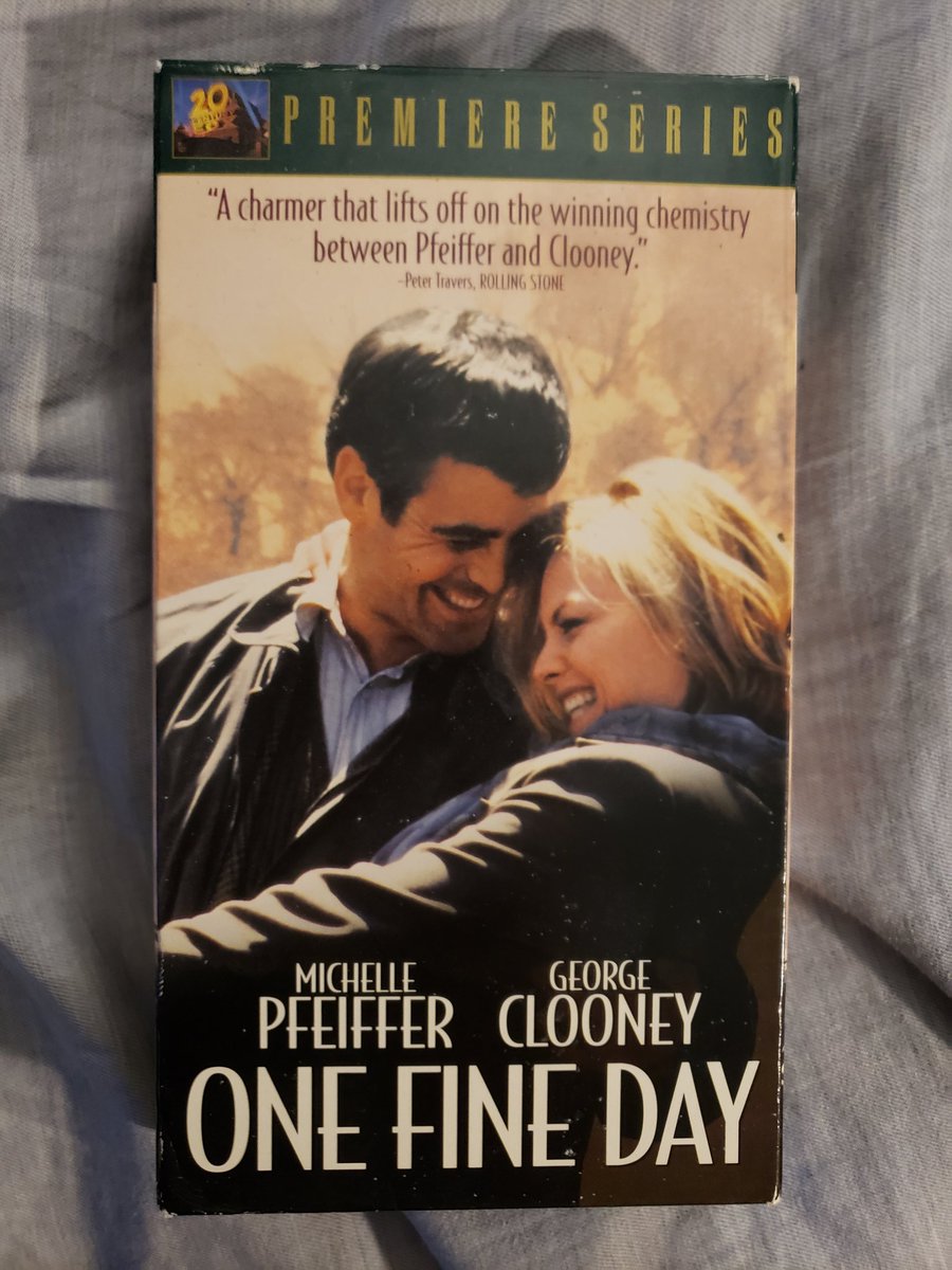 Now showing on DuranDuranTulsa's Retro Cinema 🎥...One Fine Day (1996) on glorious vintage VHS 📼! #movie #movies #comedy #romance #romcom #romanticcomedy #onefineday #michellepfeiffer #georgeclooney #alexdlinz  #MaeWhitman #sheilakelly #CharlesDurning #AnnaMariaHorsford...