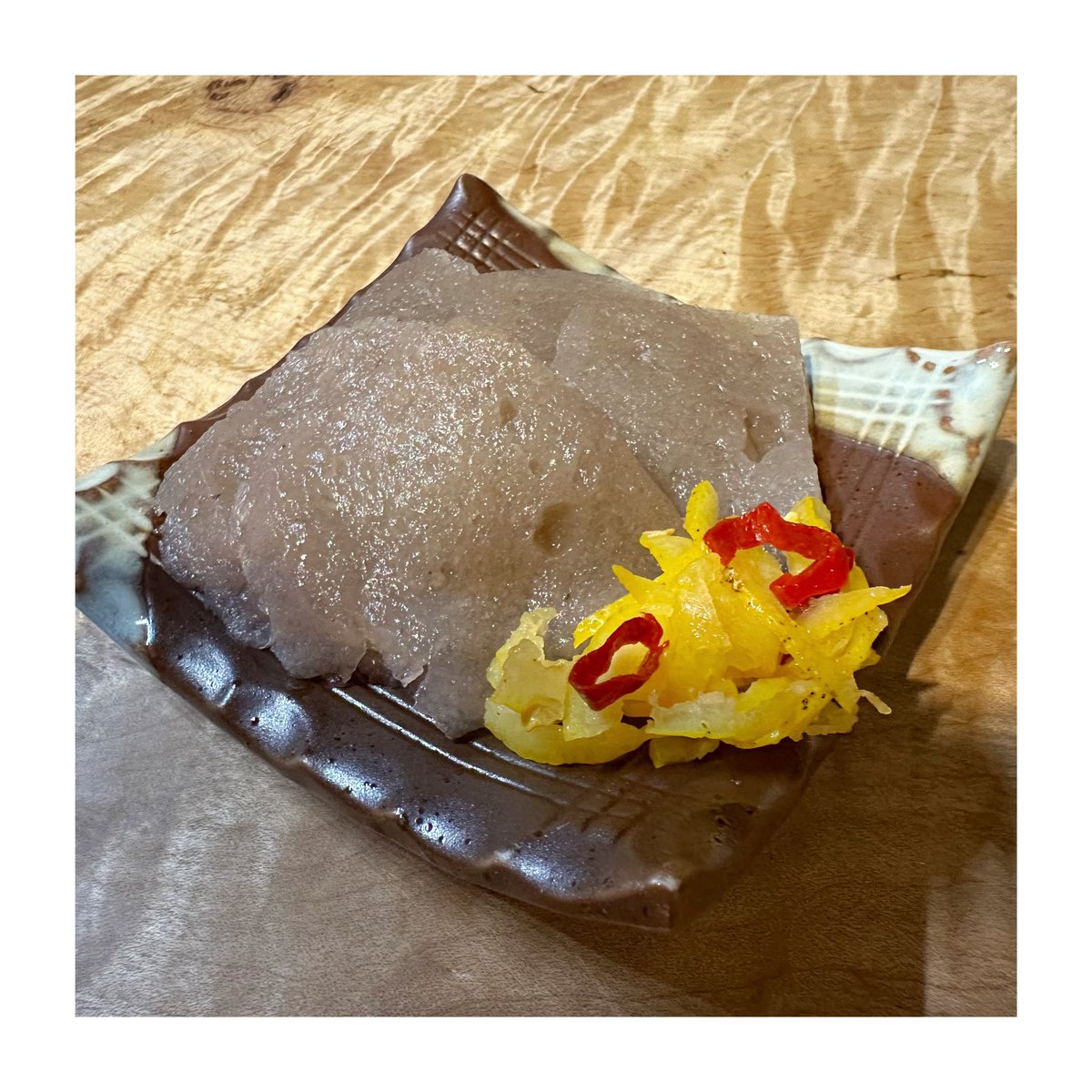 old_h_ouse's tweet photo. ポツンと一軒家を真似して、こんにゃく作ってみました！！ https://t.co/vKKYWsuMJW