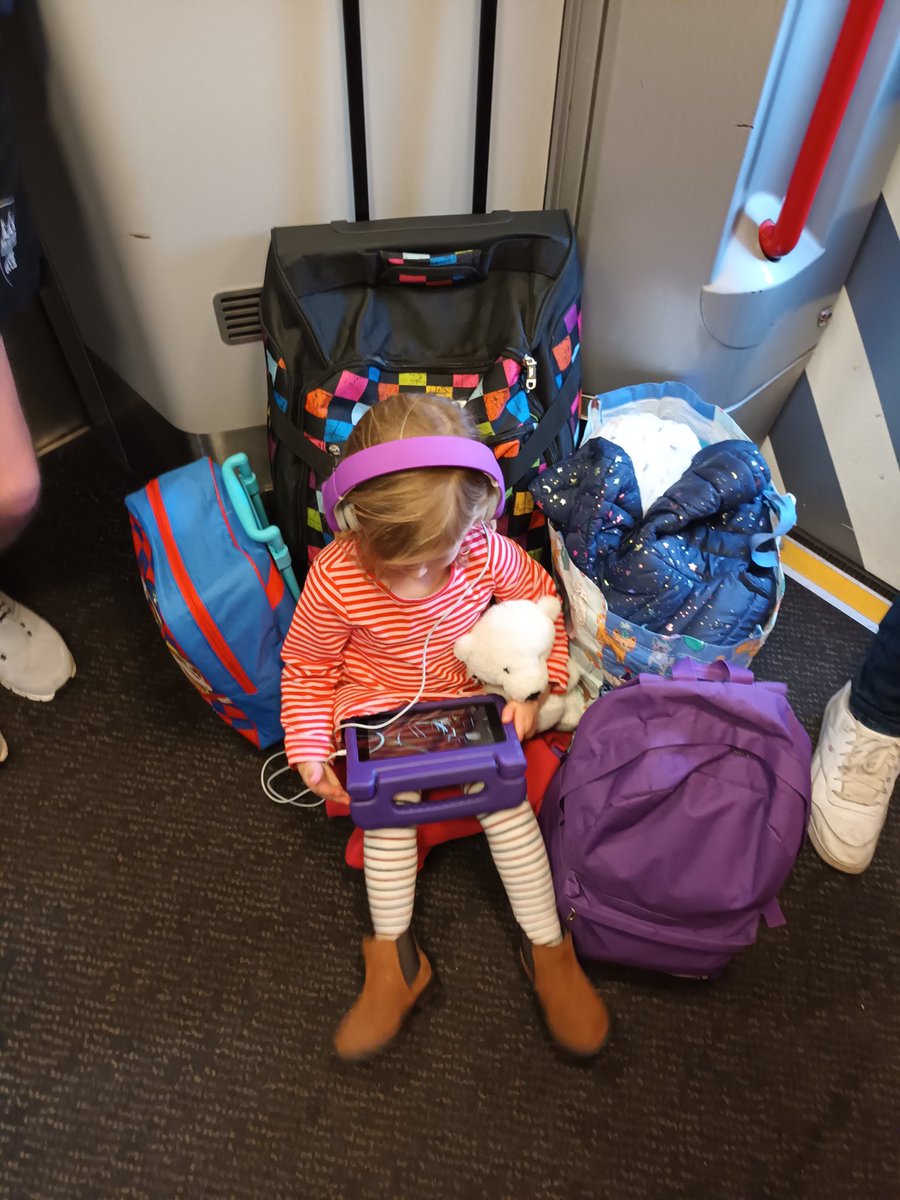 wallcurator's tweet photo. So almost £100 on a ticket and I'm sitting on the floor with my 4yr old. Thanks @CrossCountryUK https://t.co/sEs5G0hy4Q
