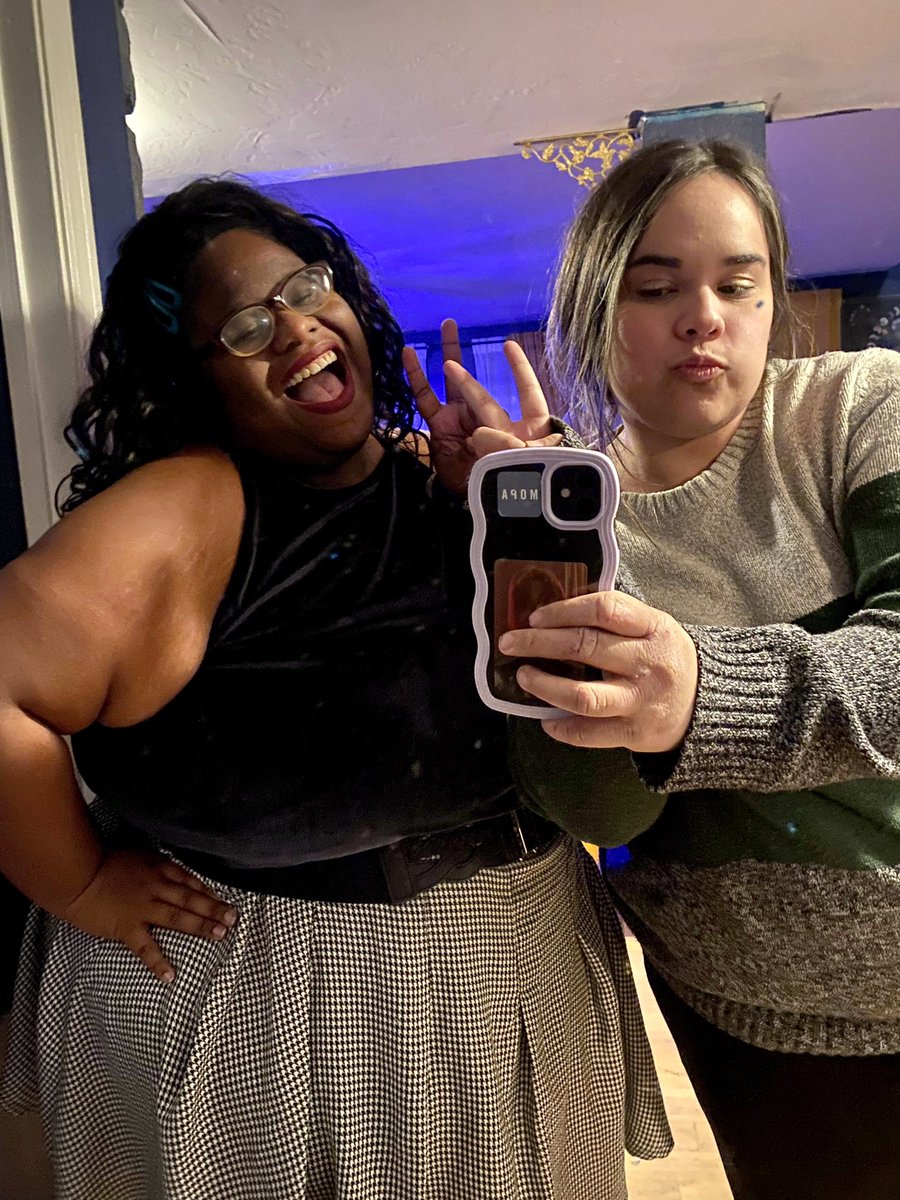 brandidelrey_'s tweet photo. Yeah we do 💜 #branvan @vanxrae https://t.co/Aqm4uQUIoT