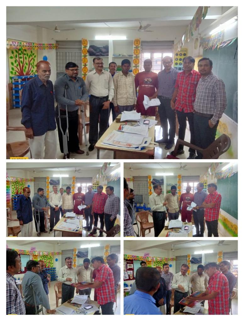 COLLECTORDWK's tweet photo. શુભ ત્રિયોગ - 26 નવેમ્બર બંધારણ દિન નિમિત્તે જીલ્લા ન્યાયાલય ખાતે શપથ અને સમૂહ-ચિંતન, વિકસિત ભારત સંકલ્પ યાત્રાનો જીલ્લામાં શુભારંભ અને મતદાર યાદી ખાસ સુધારણા અંતર્ગત બુથ કક્ષાએ ખાસ ઝૂંબેશ. https://t.co/z6YEOOFP4E