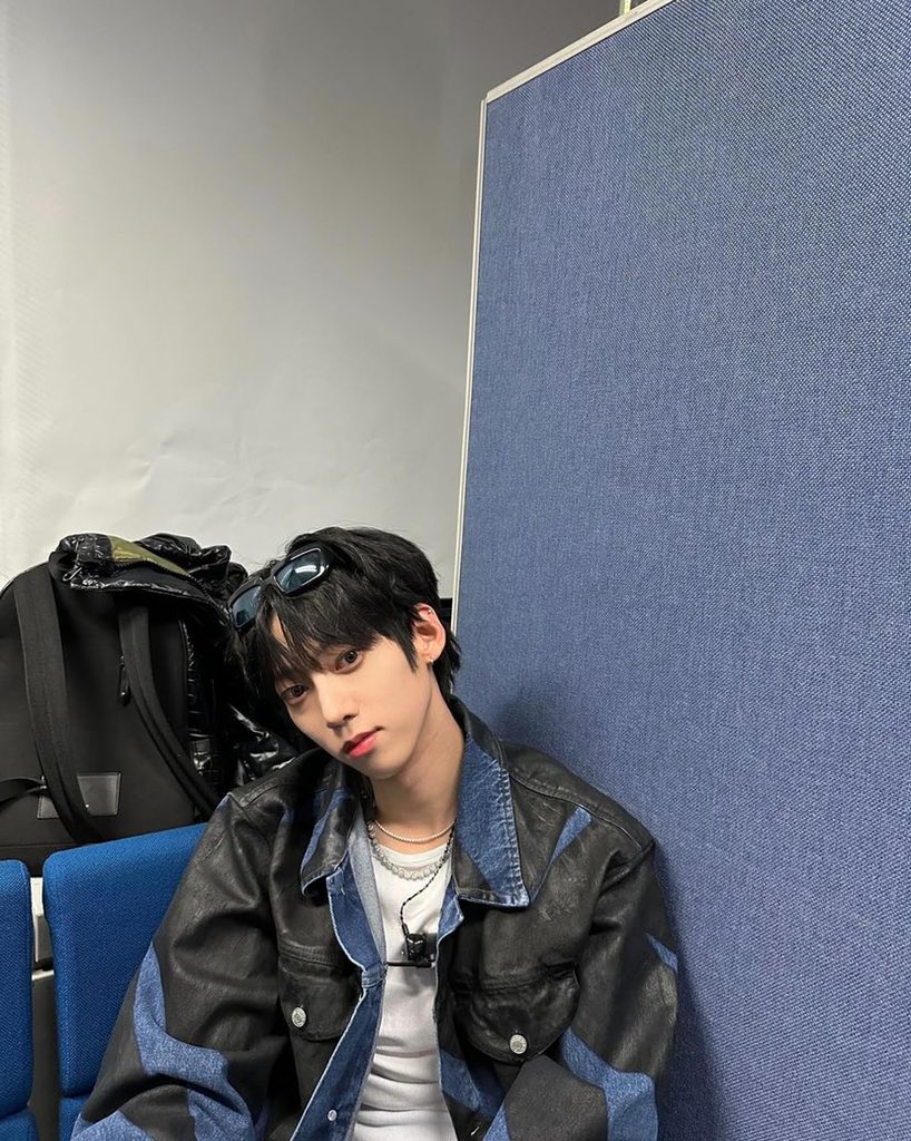 napou0169's tweet photo. 어떡해 캠든이 본투비 아이돌이야 https://t.co/So2AkQafYM