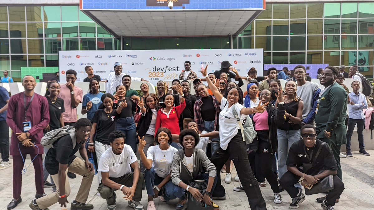 Geektutor's tweet image. Big shoutout to the incredible volunteers who turned #DevFestLagos2023 into an unforgettable experience! 🙌 Your dedication and hard work made it the best one yet. 🚀✨