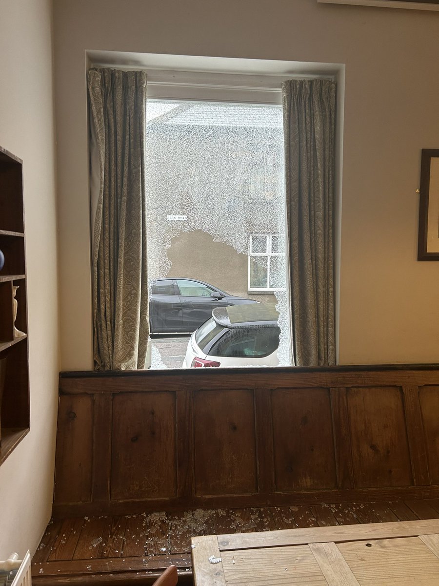 Cerys Furlong tweet media