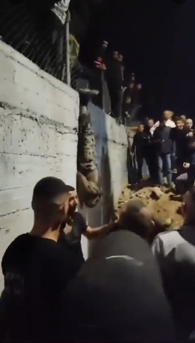 Oli London tweet media