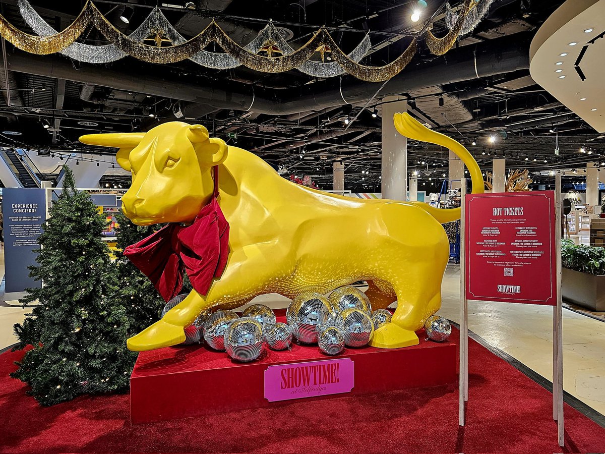 Sunday yellow @Selfridges #SundayYellow #TheBullring #Selfridges #Birmingham