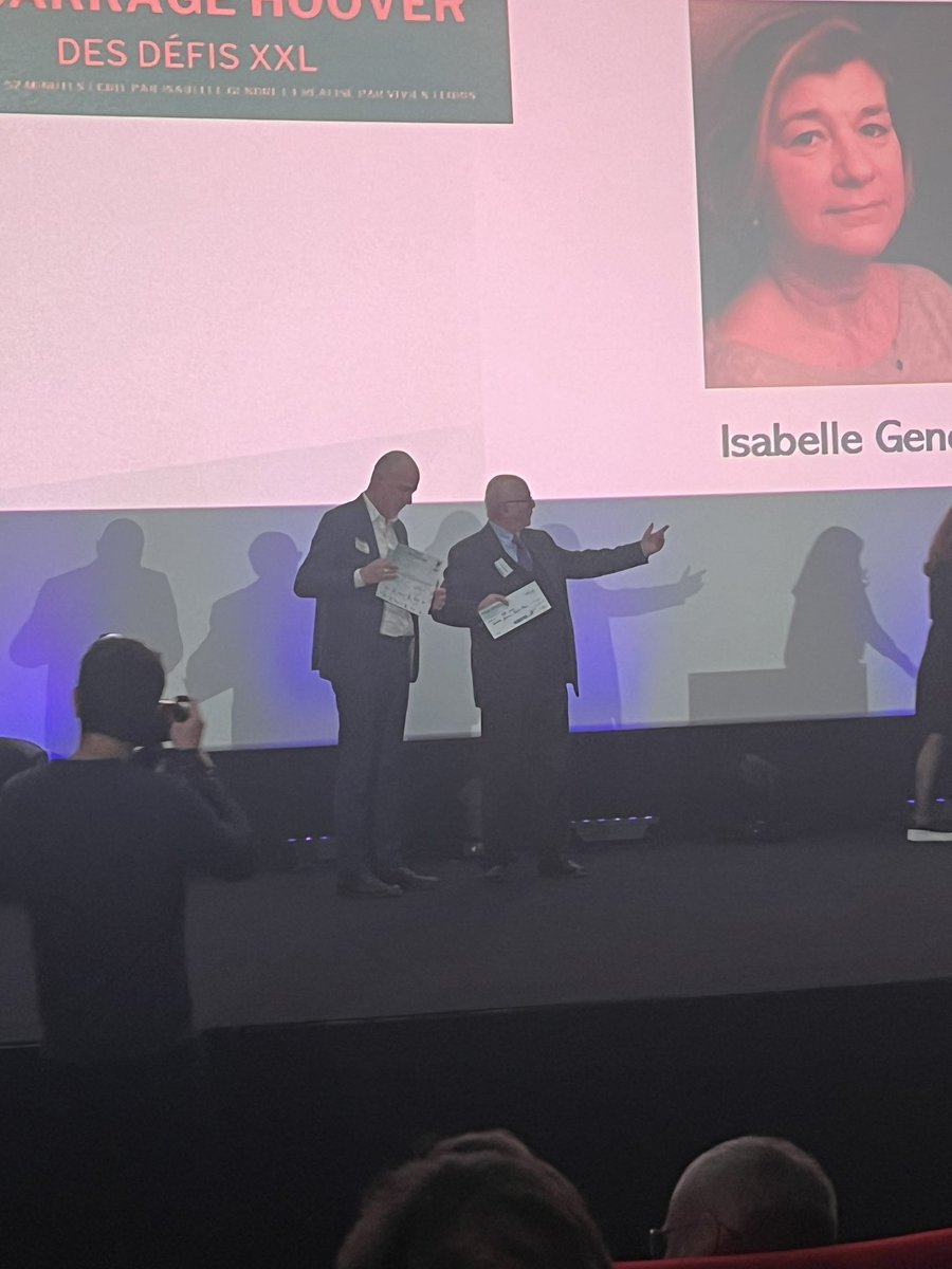 Et la mention spéciale du Jury pour la catégorie Télévision est HOOVER: Le barrage XXL qui illumine Las Vegas de Isabelle Gendre et Vivien Flori
Félicitations !