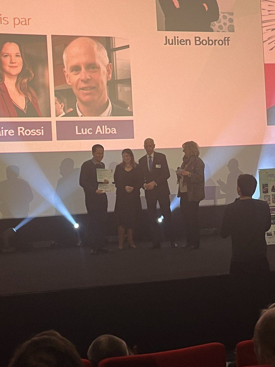 Le lauréat de la catégorie Grand Public de la 36e édition du Prix Roberval est Bienvenue dans la nouvelle révolution quantique Ordinateur, cryptographie, Internet, spatial, etc. : pourquoi le XXIᵉ siècle sera quantique  de Julien Bobroff
Félicitations !