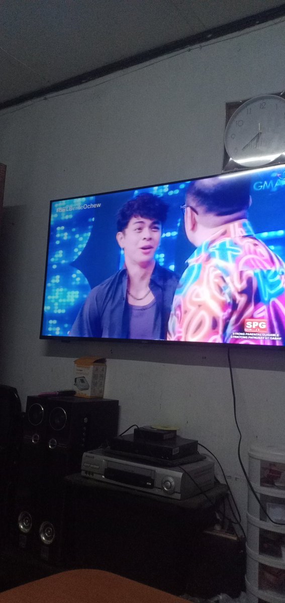Pogi namang kulot na Yan! <a href="/kkydsnts/">KDS™</a> 

ARAT KOKOY BBLGANG
