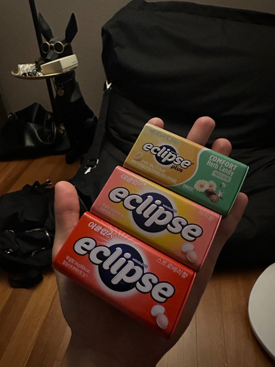 TO1 members tweet media