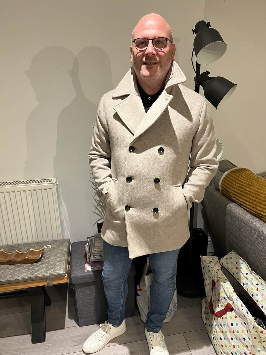 theianboden's tweet photo. New jacket! Love it @nextofficial ❤️ https://t.co/rJ5ief1hLN