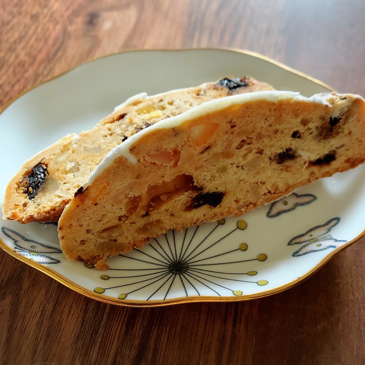 今年はこれぞシュトーレン！ というのを食べてみたくて、人気の