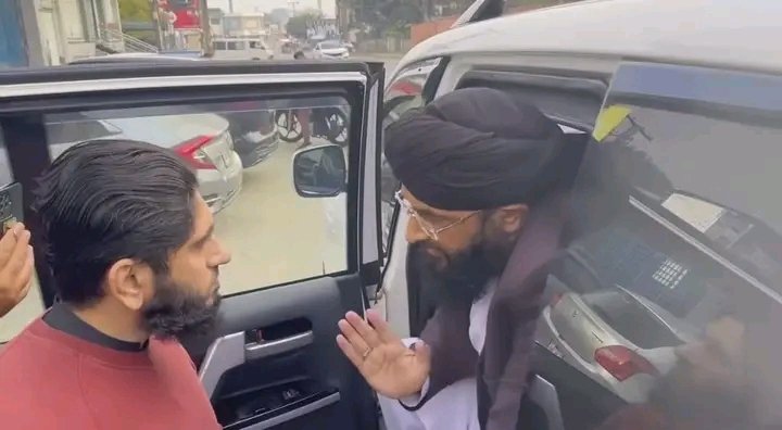 AhmadRana007a's tweet photo. ہم آج 26 نومبر 2023 اتوار کو شمشیرِ اعلیحضرت حضرت علامہ مولانا مفتی حنیف قریشی اور قبلہ اویس ربانی مدظلہ العالی کو حق کی فتح پر مبارکباد پیش کرتے ہیں 
@OwaisRabbani
#muftihanifqureshi
#owaisrabbani #mirzaaliengineer
#26November #salute https://t.co/TZPsvnJ7hp