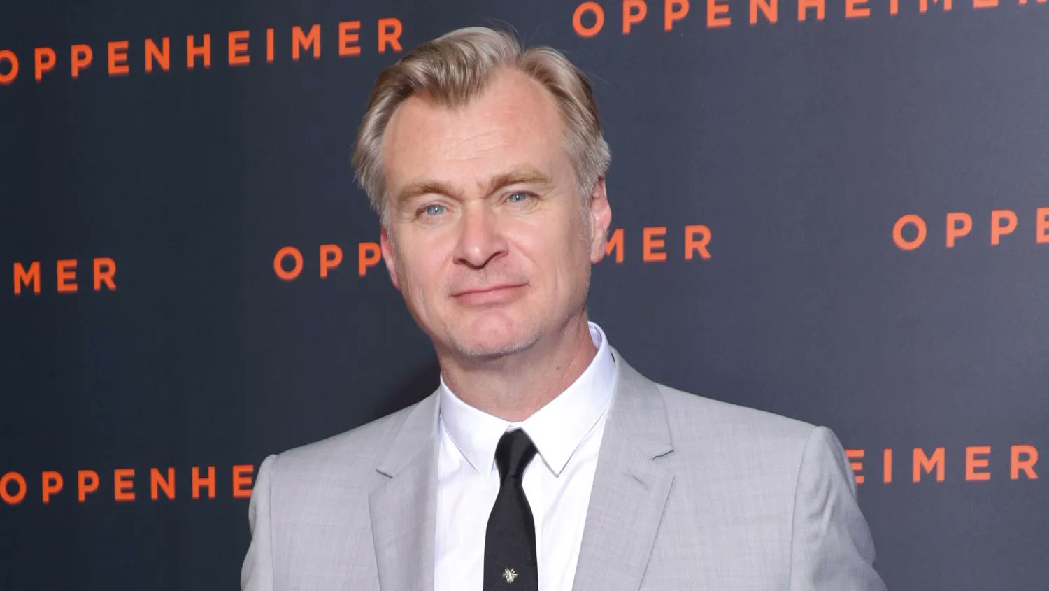 Christopher Nolan Goes to Bat For Physical Media: 'It's Scary For  Filmmakers' - IGN