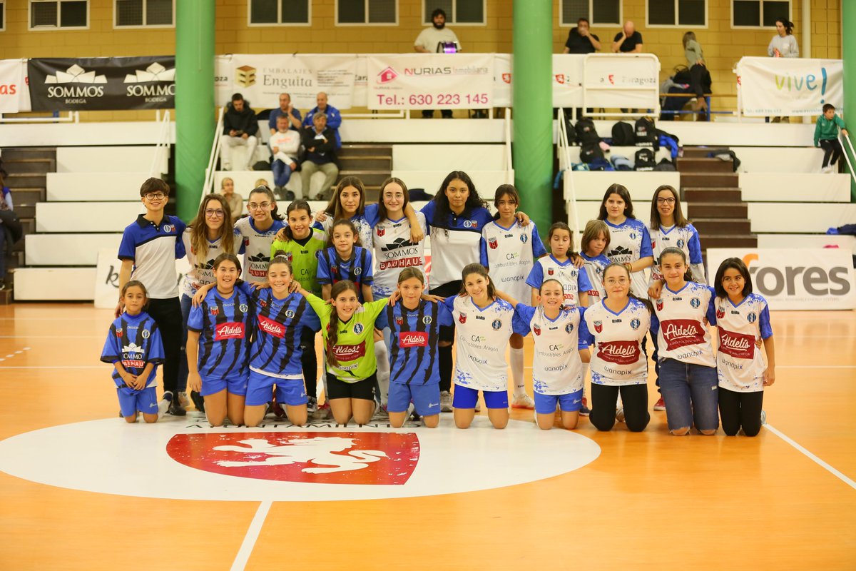 WanapixInter10's tweet photo. Ayer, parte de nuestra cantera estuvo presente en el partido contra @PenyaEsplugues 

Siempre lo hemos dicho y siempre lo mantendremos, ¡¡La élite está en la base!!

#VolvemosMásFuertes https://t.co/cdYWn0BpjX