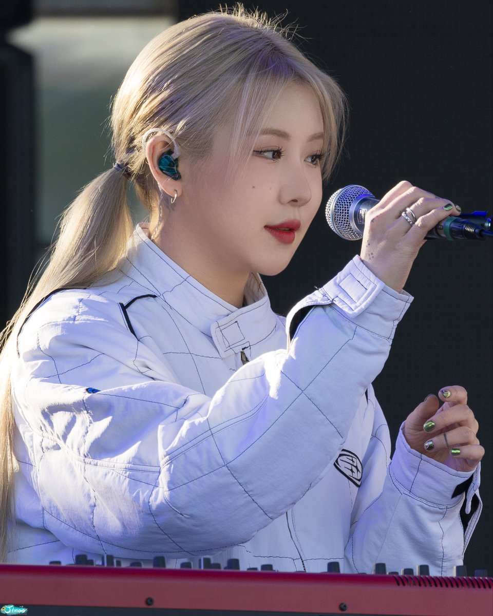 jinoo_baragi's tweet photo. 귀여워 귀여워 귀여워 귀여워 귀여워 귀여워 ☺️🧥🧣

https://t.co/c3S383AJS3

#백예린 #YerinBaek https://t.co/QaNYMR9ttX