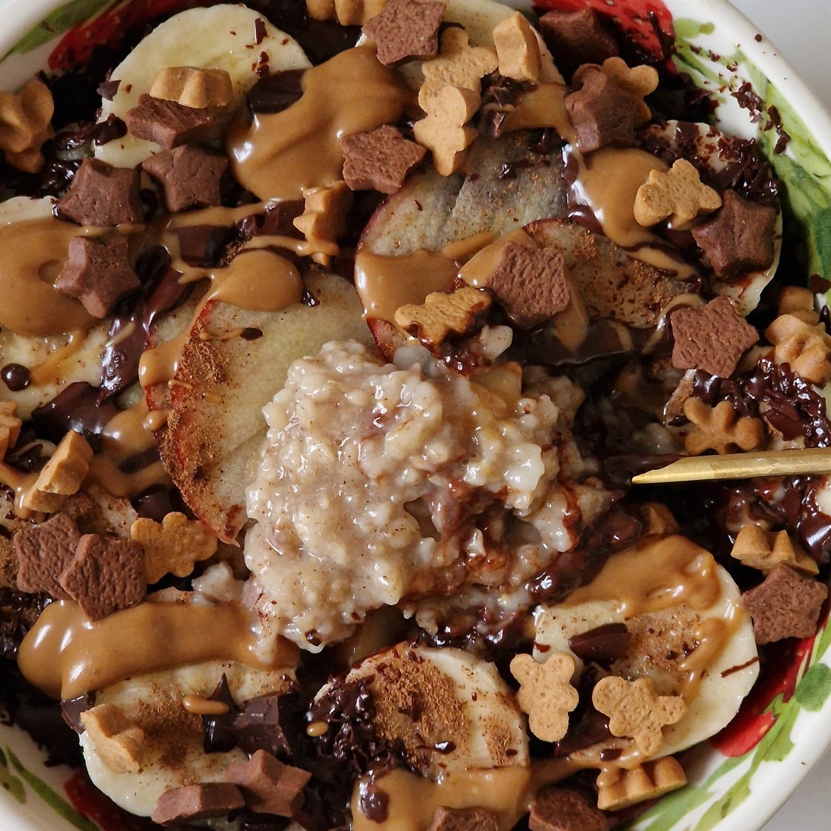 myprettyeats's tweet photo. speculoos apple banana oatmeal https://t.co/wF9wkmroH9