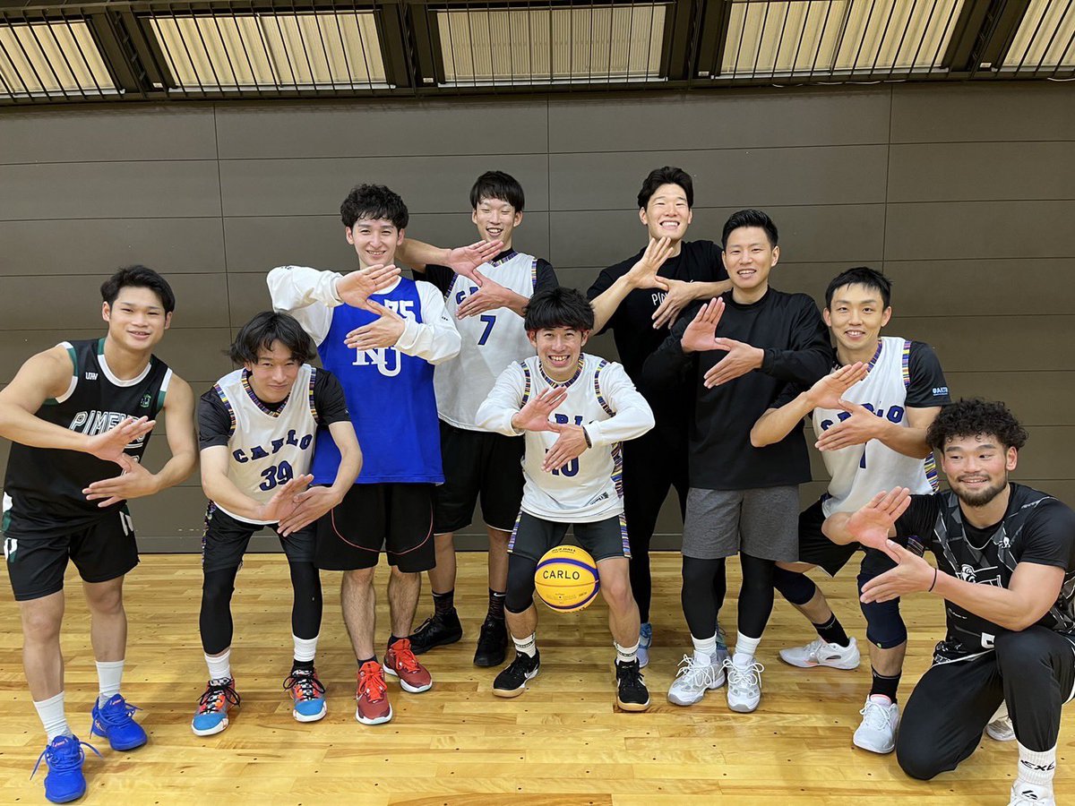 CALRO_3X3's tweet photo. ～CARLO 練習試合～
先日行われた、第9回 3x3 日本選手権 新潟県予選大会の優勝チーム
IWAMIZAWA FU.EXEさんと練習試合をさせていただきました！
ぜひ、今度は佐渡でも練習試合お願いします！
#3x3
#tOkibrewery
#HOSTELperch
#NPO法人キラッと鬼太鼓島
#佐渡 https://t.co/h3URh4WjKk