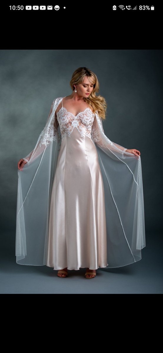 Good Morning 
Getting Ready For Sunday 
Have A Lovely And Peaceful Day xxx 
Jane Woolrich Couture jane-woolrich.co.uk 
#sundaylingerie #sundaysilk #silknegligee #silkrobes #silkluxury #designerlingerie
@TrousseauLtd @UpliftInAp @Unhooked_Blog @LingerieBriefs @carlamonacox
