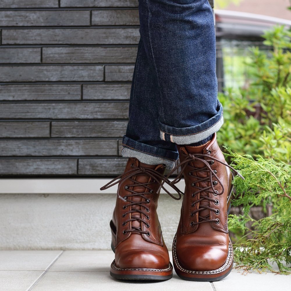 ramshiruba's tweet photo. White’s 6inch bounty hunter
A.p.c petitnewstandard
やっぱりメンテしたては気持ち良いですね。空気はすっかり晩秋。
今日もブーツ日和の良い天気です。

#ホワイツ 
#ブーツラバー https://t.co/Wtveq0GxUz