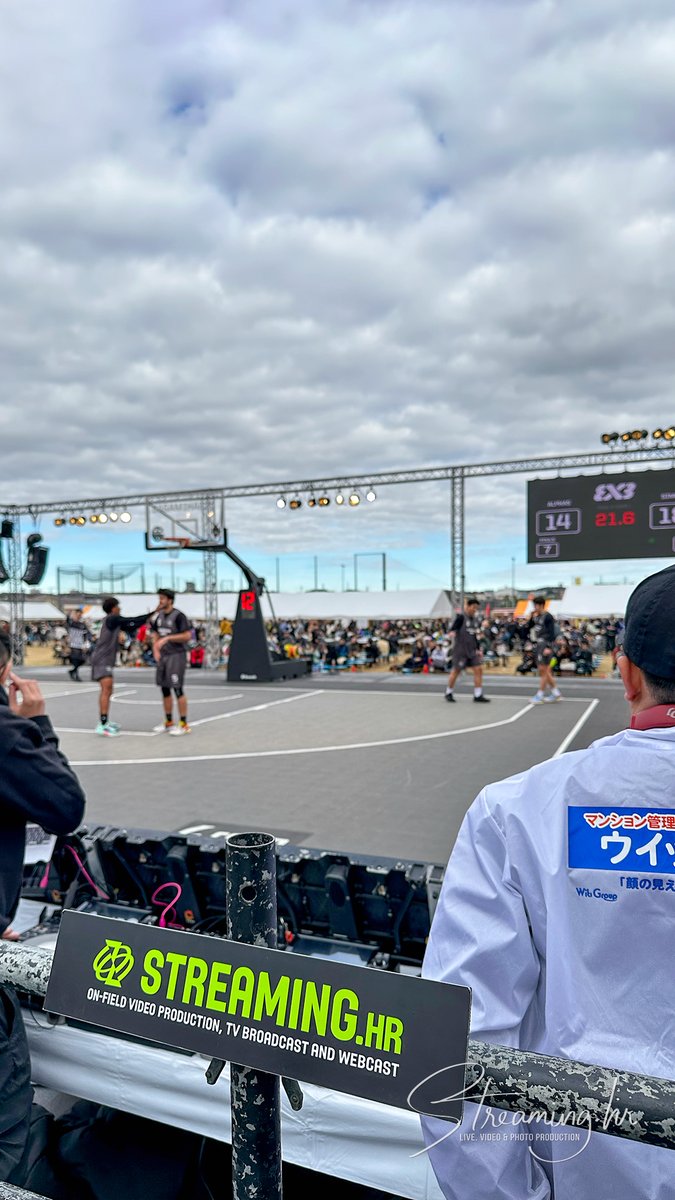 Streaming.HR tweet media