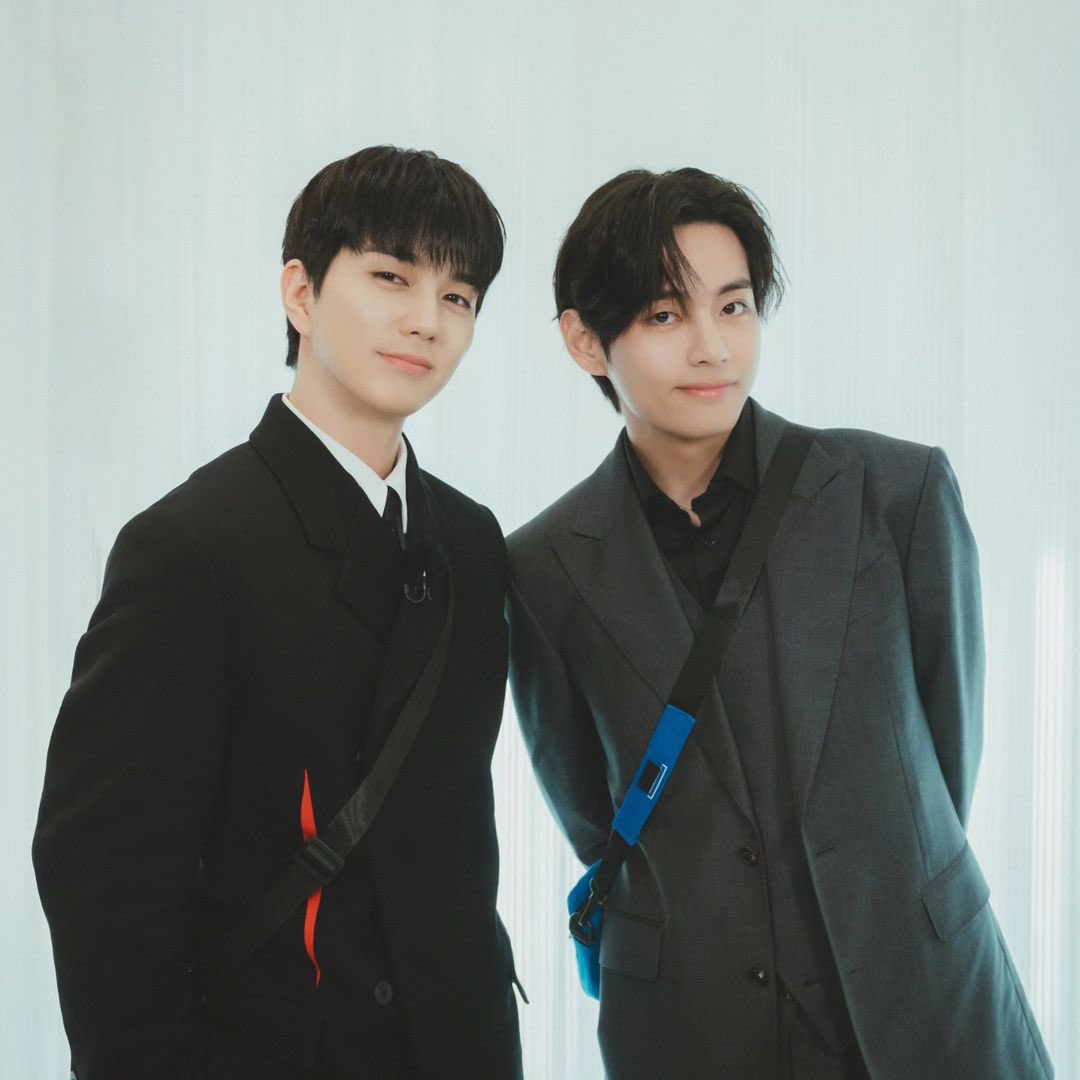 111taekim1111's tweet photo. Kim Taehyung and Yoo Seungho hold so much power, their appearance together is really hyped 🔥 https://t.co/ezdIL5tdYX