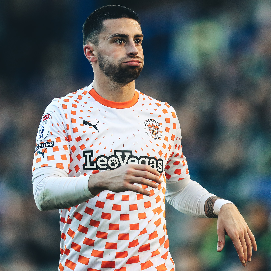 BlackpoolFC's tweet photo. Trying to sum up yesterday's performance in one tweet...   

🍊 #UTMP | @owenoddale10 https://t.co/frMeJy5i8f