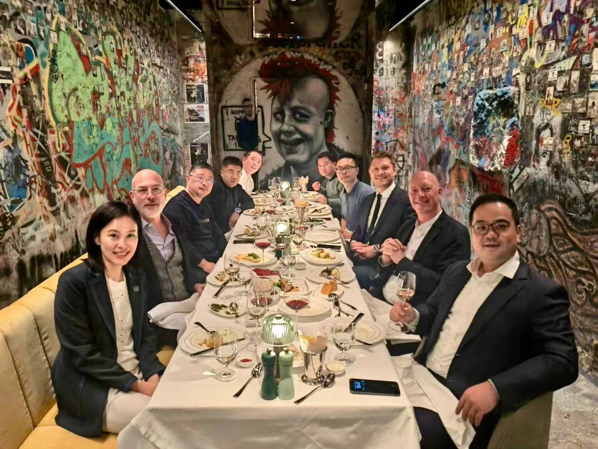 TomKussmann's tweet photo. Welcoming the #Shanghai #JingAn delegation to #Berlin. Big thanks to the newly opened #FotografiskaBerlin for hosting. Remarkable exhibitions, worth a visit!