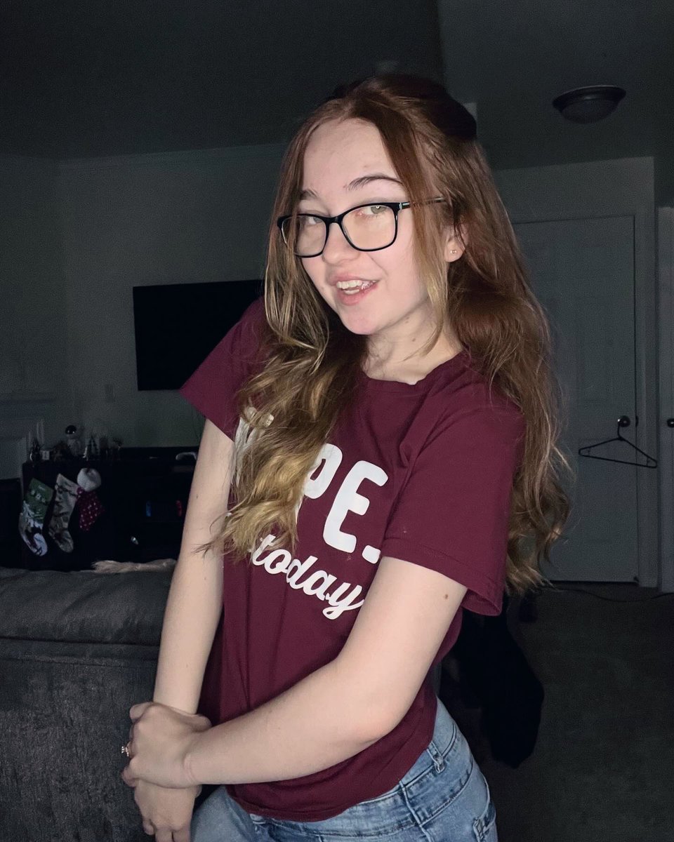 lyssaurora's tweet photo. Nope, Not Today 🙄
Is Probably one of my Favorite Shirts that I own now! 😂
I love wearing it when I'm super tired and am in need of coffee, because who can talk to anyone before they've had coffee?? 
Good Morning Lovelies 😘
#nopenottoday #HappySunday https://t.co/7oVP8H5e95