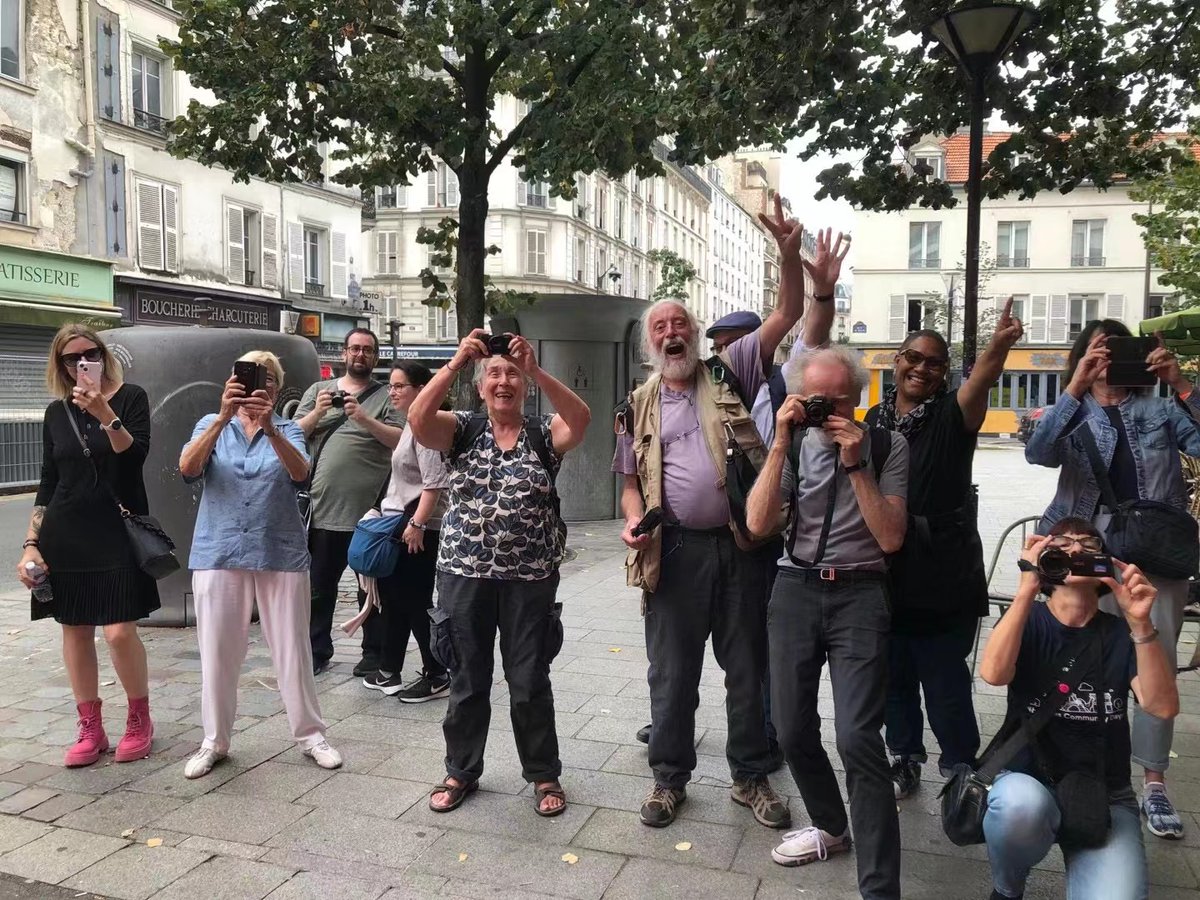 fansack3's tweet photo. So much Love in Paris, thanks all the Parisen who come to give me support, Love and Sharing~/#Paris #fansack https://t.co/arUFOm1PoT