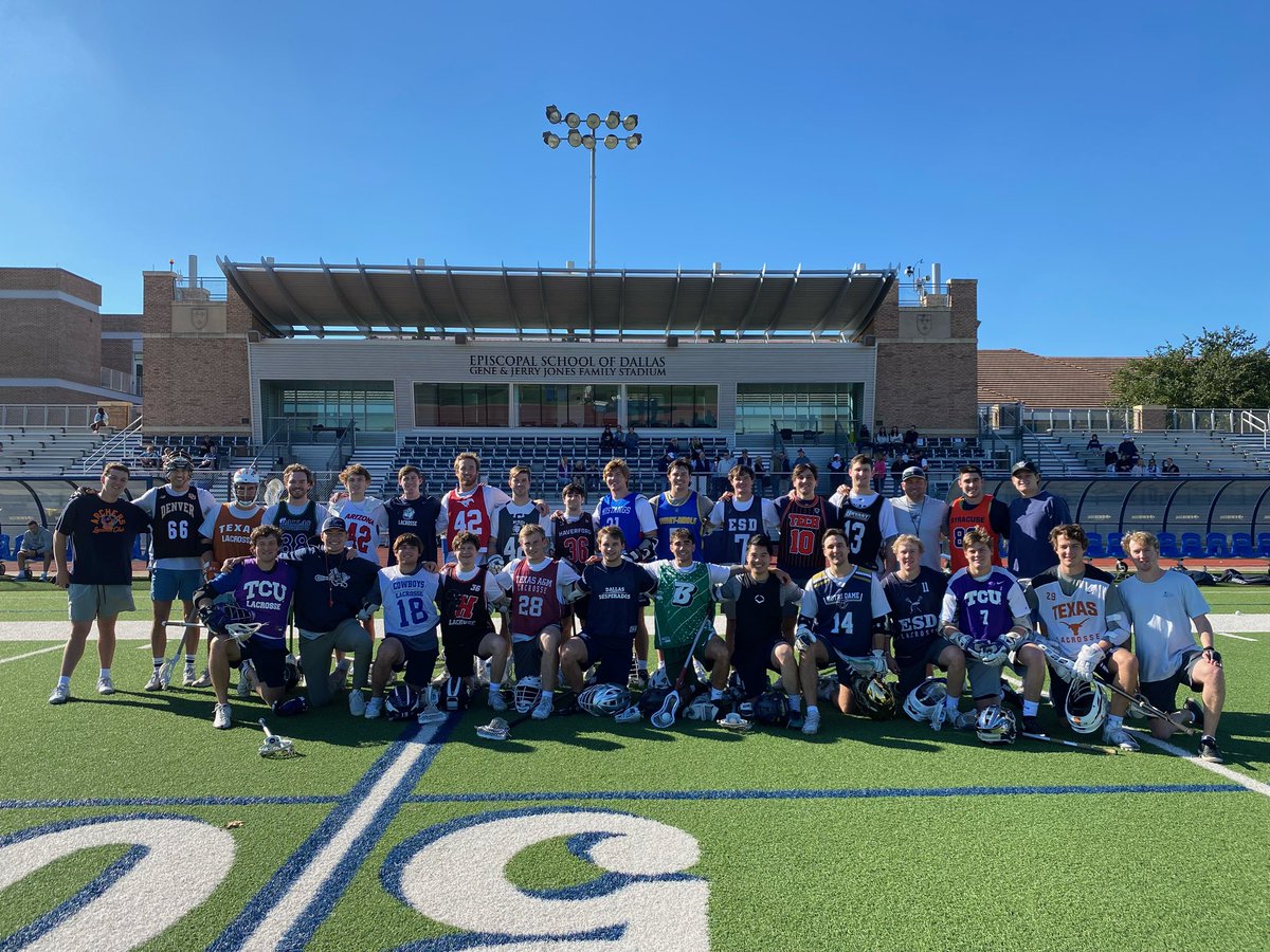 Great turn out for our @EpiscopalDallas @ESDAthletics lacrosse alumni game. Awesome to have these guys back on campus! Thank you for your contributions to this program and look forward seeing more faces next year! 🦅🦅🦅