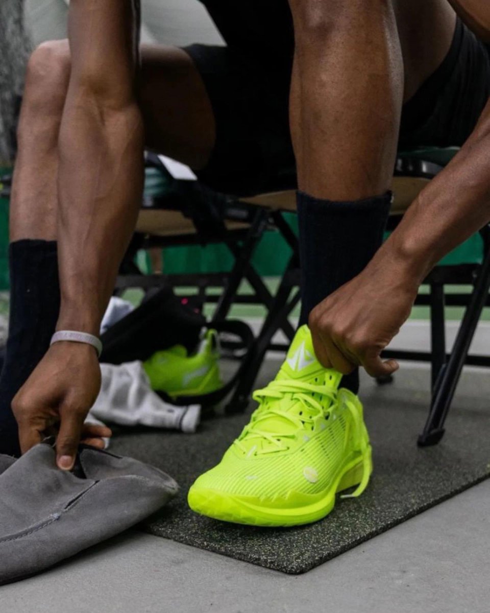 helloshoes1's tweet image. Li-Ning Jimmy Butler JB2 - Fluorescent Green

Sell worldwide with free shipping: antosports.com/collections/li…

🔥🔥 Black Friday：antosports.com/blogs/anta/abo…

#jb2 #lining #liningsport #jimmybutler #liningjimmybutler #liningshoes #liningjimmybutler1 #liningrunning #liningrunningshoes