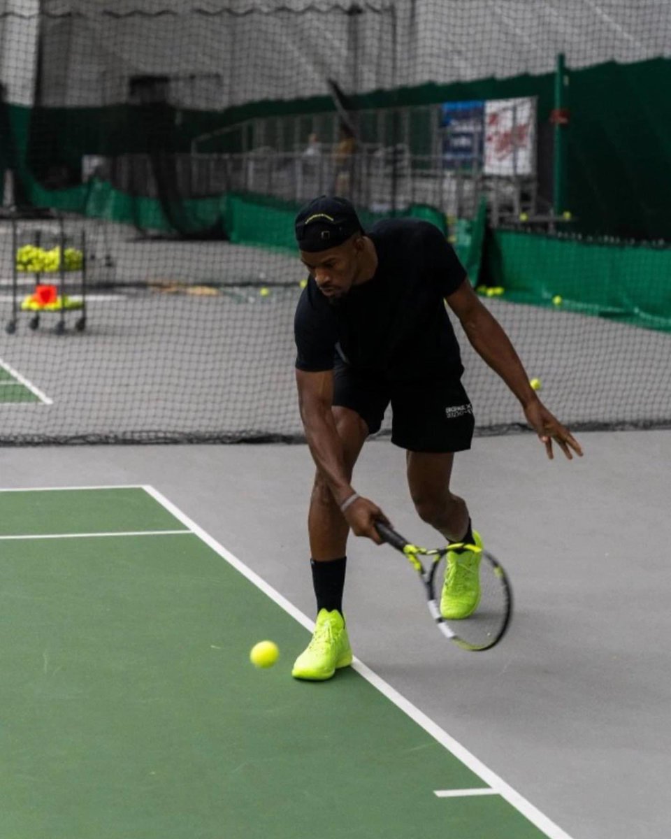 helloshoes1's tweet image. Li-Ning Jimmy Butler JB2 - Fluorescent Green

Sell worldwide with free shipping: antosports.com/collections/li…

🔥🔥 Black Friday：antosports.com/blogs/anta/abo…

#jb2 #lining #liningsport #jimmybutler #liningjimmybutler #liningshoes #liningjimmybutler1 #liningrunning #liningrunningshoes