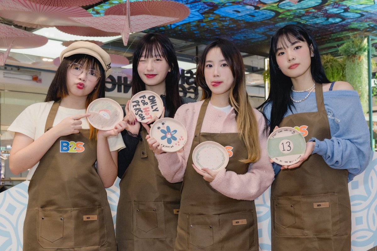 TOSPHOTOGRAPHER's tweet photo. Artist🎨คนจ๋วยยย👩🎨🖼️
🐰💖@bambicac💖💖🦌🍨 @warisaryy 💜🍨
@TamuraFuki💙🍨
@minniefairyy 🪄
#BambiClubAfterClass #bambi_slowsundae💖
#AunaunClubAfterClass💜
#FukiCAC #FukiClubAfterClass💙
#clubafterclass
#clubafterclassmusic #cac
#slowsundae🍨🍨🍨#ไอสติม🍦
#minnieecac https://t.co/eooOUyQeWA