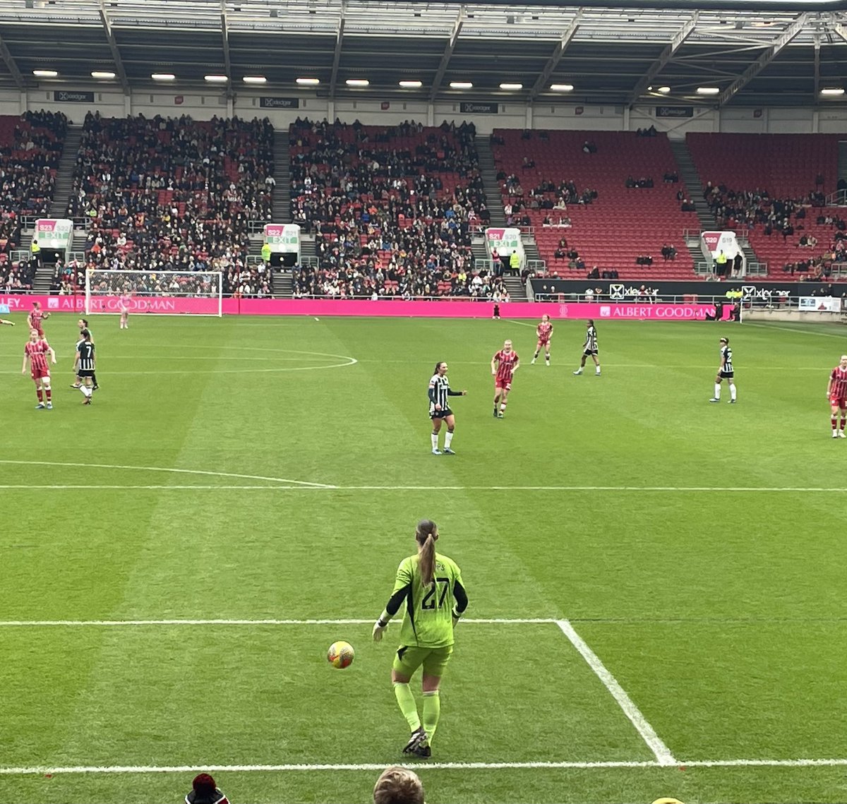 As a below average goalkeeper myself, it’s a pretty surreal day at work when you get to watch the worlds best in action. This is my JOB, you can get paid to do this kids. Support women’s sport; they deserve the highest quality pitches, but we need help. Become a groundswoman 💪🏼