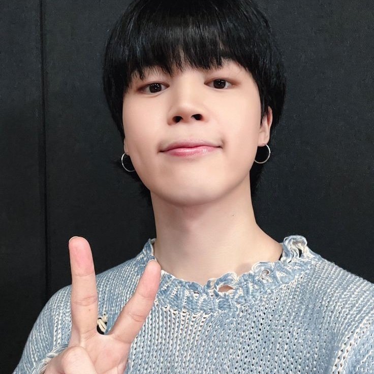 pluptopia's tweet photo. which of my ults energy do i give off ?

:3 https://t.co/Dvnw7LpKx2