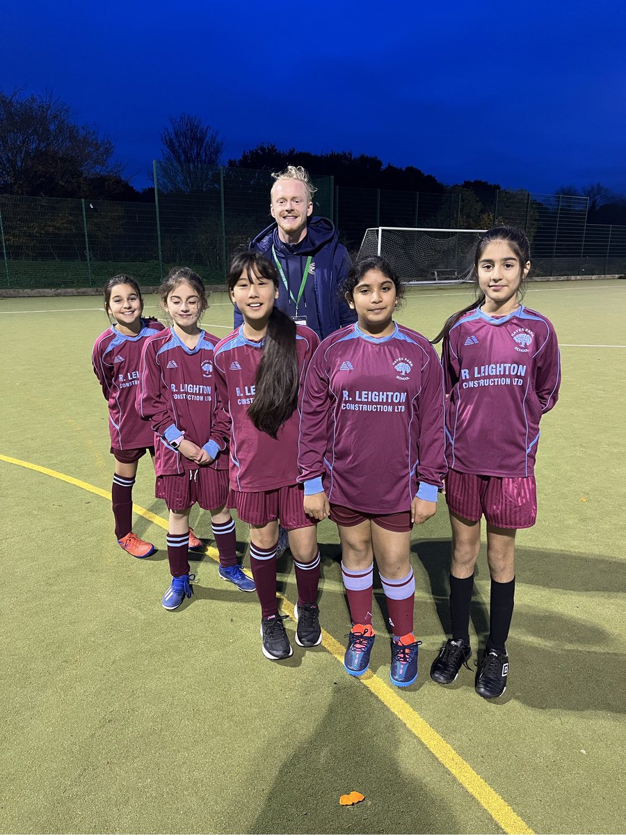 Hayes Park School tweet media