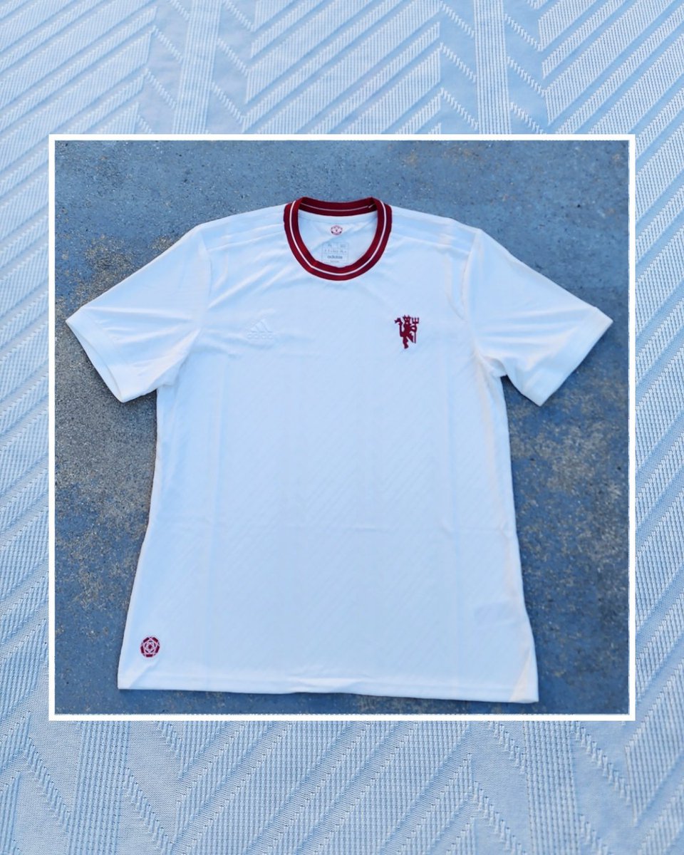 Dhem_boost's tweet photo. #KitOfTheDay 👉🏻 @ManUtd; 23-24 ‘LFSTLR’ Kit by @adidasfootball; Bought from @adidasUS
#ManUtd / #Sponsorless / #AdidasFootball / #LFSTLRKit / #RedDevils /#MadeForTheCulture / #TheDevilBadge / #ImpossibleIsNothing / #WeAreUnited / #UnitedStyle / #CreatedWithAdidas / #BadgePorn https://t.co/vfEtelA7EN