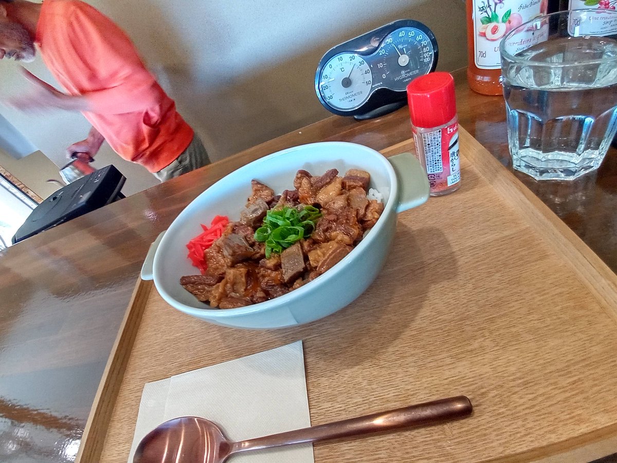 konoe_mtki's tweet photo. そしてトルクさんへ。
牛スジドーン m9( ﾟДﾟ)!
#CafeTORQUE https://t.co/zC09Qqr2Yi