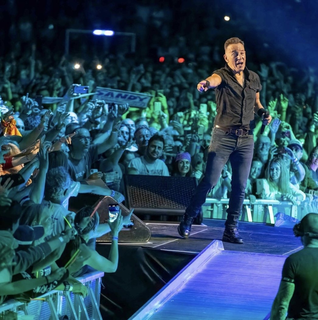 Bruce Springsteen's Tour News tweet media