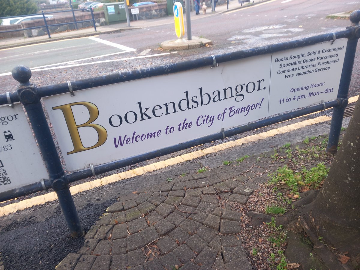 An advertisement for Bookendsbangor on Queen's Parade in #BangorCity in #CountyDown