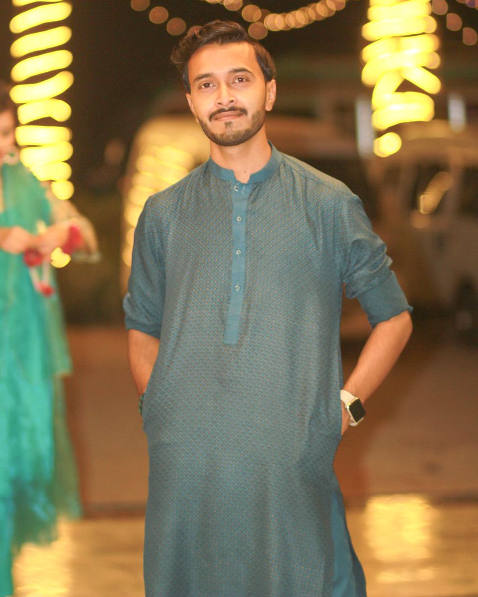 iamFaix's tweet photo. #AviUpdated
Kuch pyar bhare lafz likh do https://t.co/wnRWvZWmOb