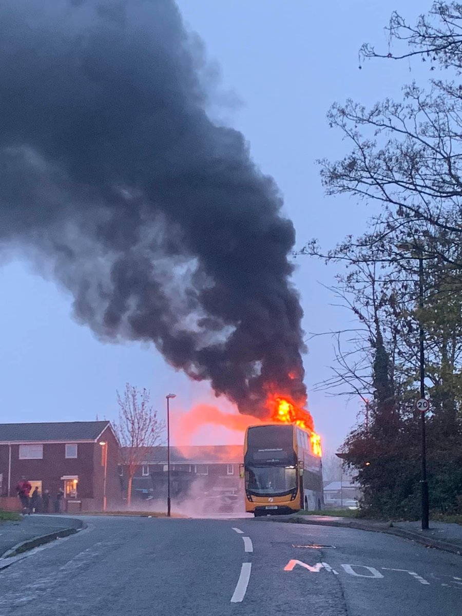 33957 on fire at The Coots, Stockwood.
#Bristol