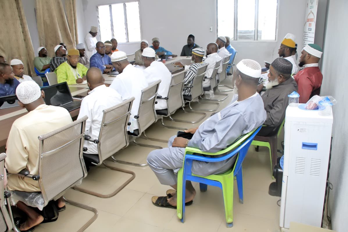 CODISSNational's tweet photo. RÉUNION DU CONSEIL EXÉCUTIF NATIONAL CE JOUR SOUS LA PRÉSIDENCE DU CHEIKH AHLI SOUNNAH 
https://t.co/ptpX83rmCw https://t.co/bEW3QLuz8h