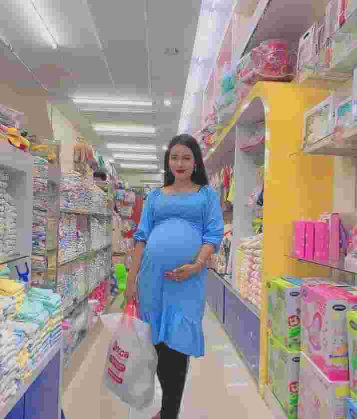 ImdadAja's tweet photo. Belanja sambil selfy https://t.co/MeqEWvVmsv