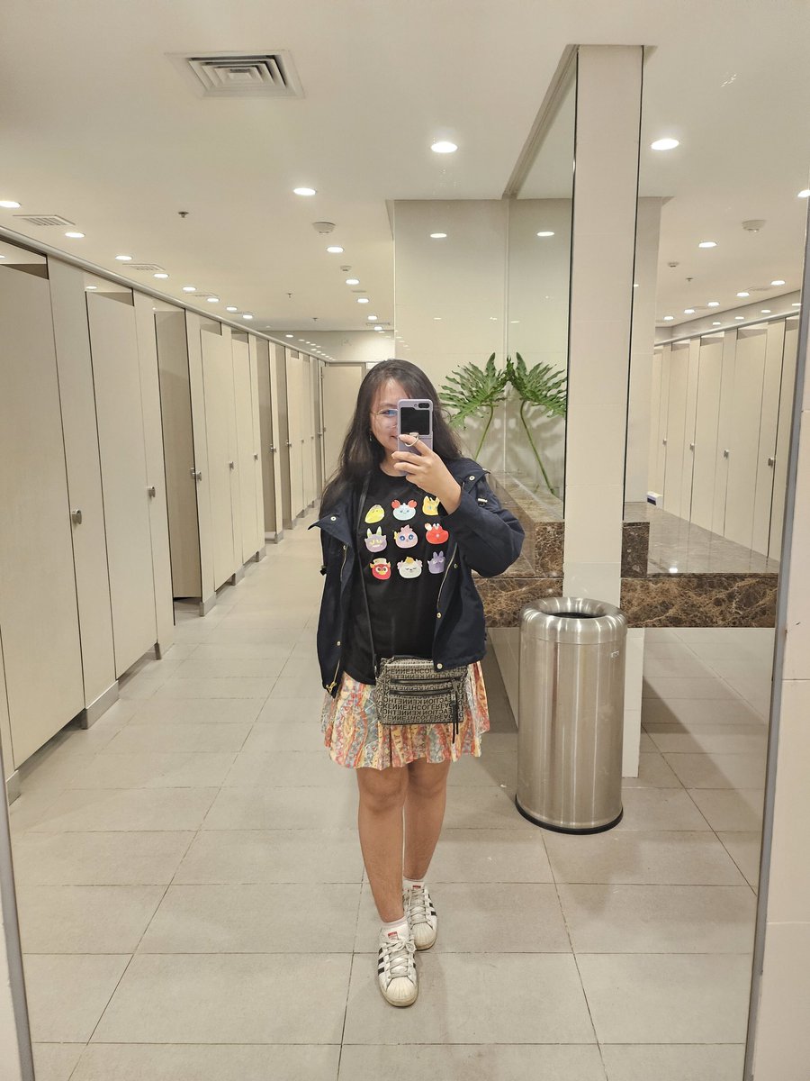 I reached 1,000 followers today ❤️  Yayyy!!!!