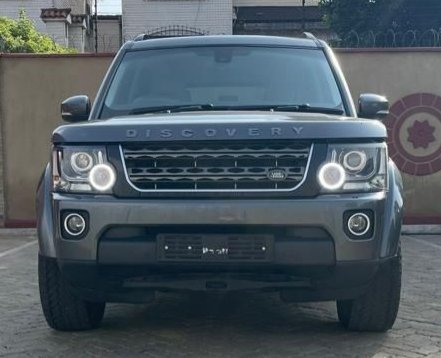 JaMtoka's tweet photo. #AboveAndBeyond #BeyondTarmac #Disco4 #LandRover #Luxury 🇬🇧
√ 2016 Land Rover Discovery IV
√ 3000cc V6 Turbodiesel — SDV6
√ 8-Speed Automatic Transmission
√ KSh7,300,000 Only
√ Mileage: 88,000km
√ Unregistered: You can order customized plates. For example: KDP 004D or 006D or 006V or 006S
√ Location: Nairobi
√ Has all the bells and whistles
√ +254733665551