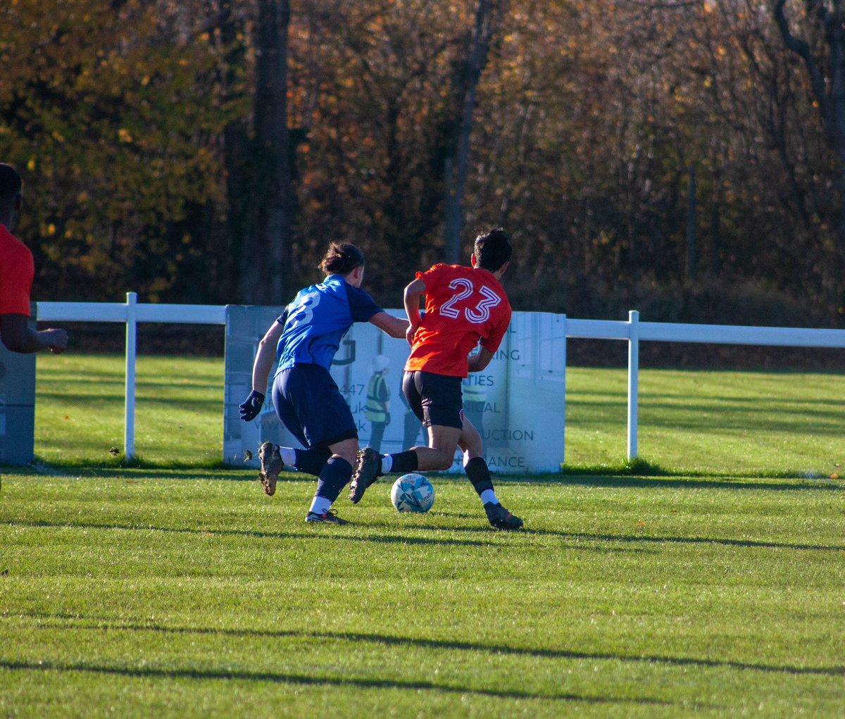sfn_fc's tweet photo. 🔴 FULL TIME SCORE ⚫️

Sungate Reserves 2-4 SFN FC

We’re into the 3rd round of the Essex Junior Cup!

Goal Scorers:
Hassan ⚽️
Derek ⚽️⚽️
Zion ⚽️

📸 @EliseOBrien2000 

#SFNFC #kickitout #upthesfn ⚫️🔴 https://t.co/2IDZiwq5By
