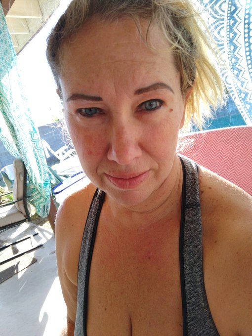 My lover is lying to me, breaking promises and doing cocaine. I love him still. I have to focus on my<a href="/tag/trending"class="tags"><span>#trending</span></a>