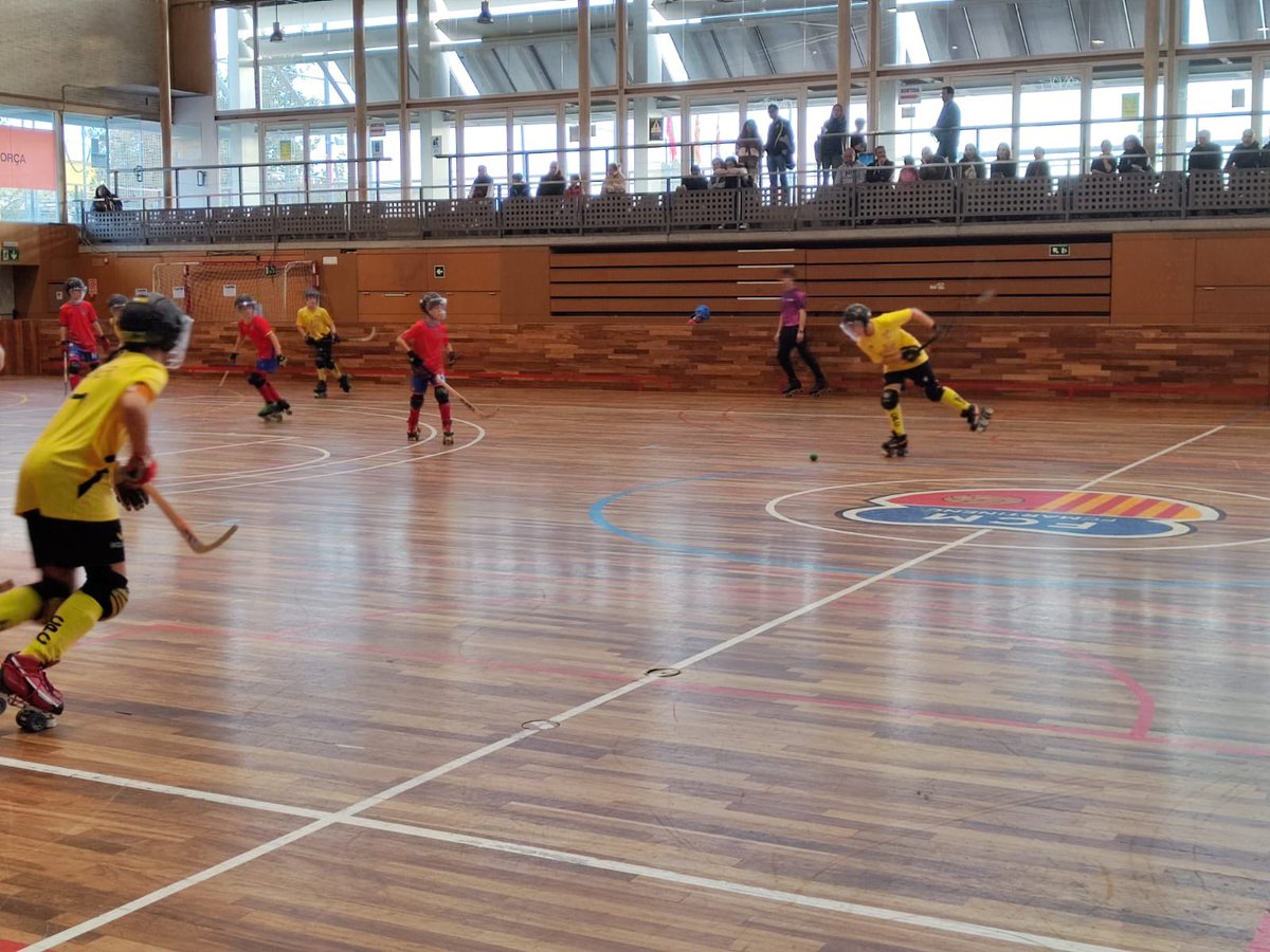 Resultats de la jornada dels Infantils

@phcsantcugat A 0 - 3 Infantil A
Infantil B 7 - 0 AE Casp
@martinenchoquei B 1 - 12 Infantil C